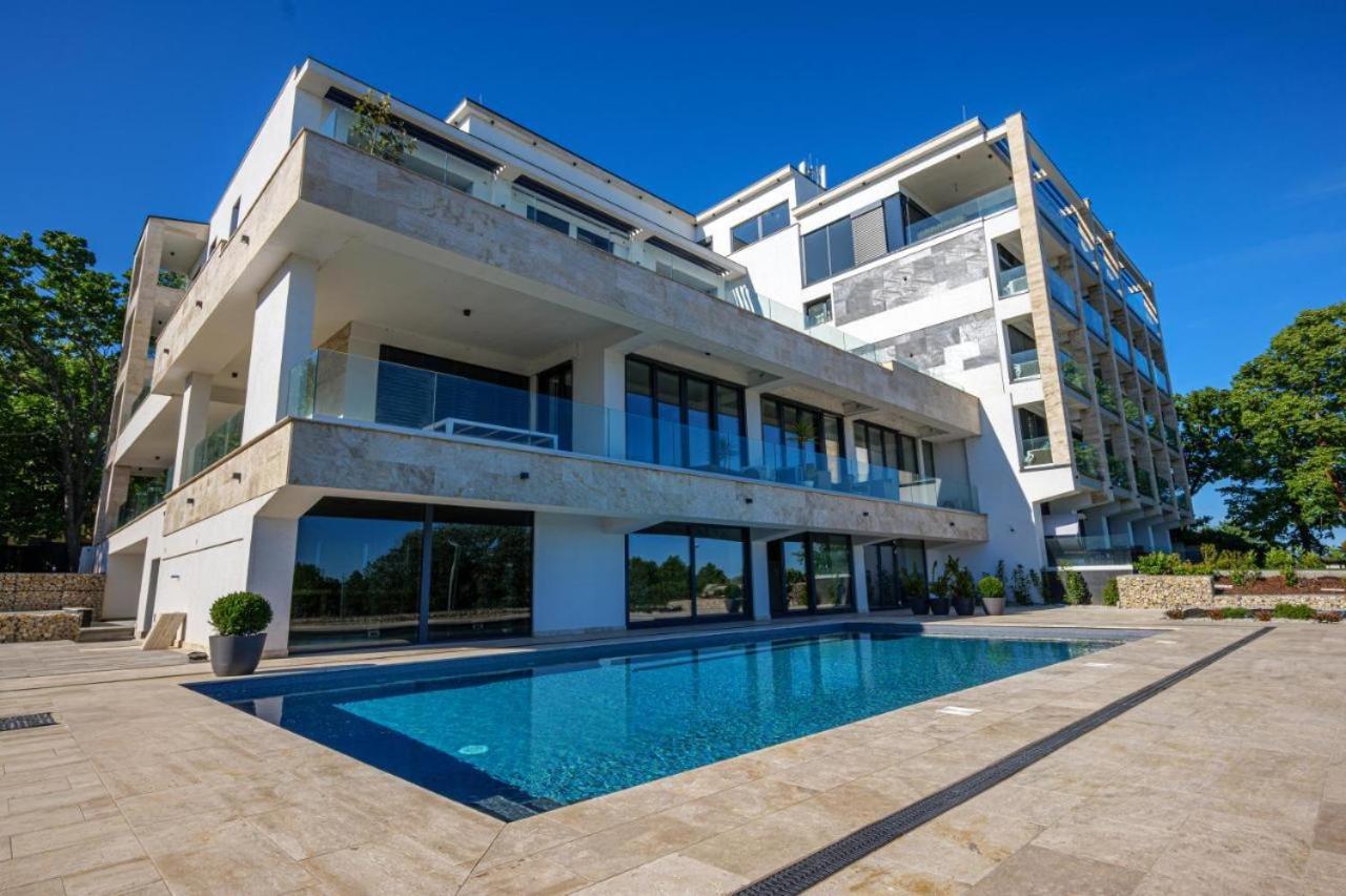 Panorama Deluxe Apartments - Pool & Free Parking Alsoors Exterior photo